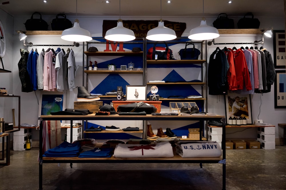 Retail product display and merchandising signage